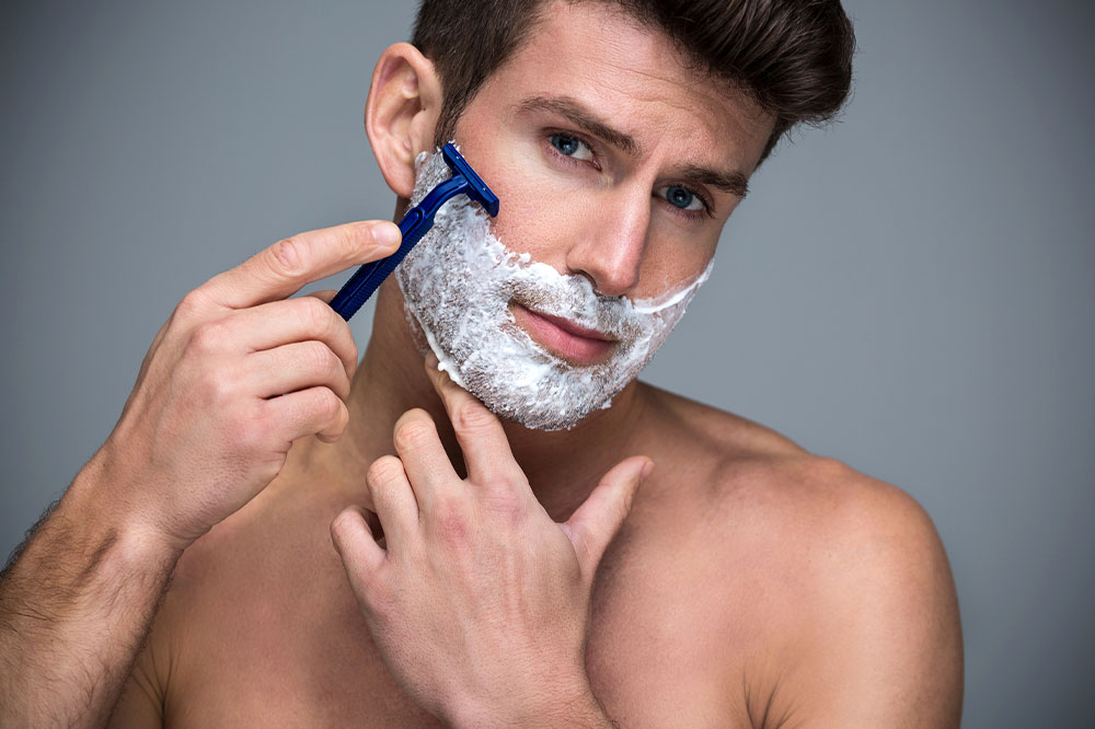 6 Useful Tips for a Safe Shave