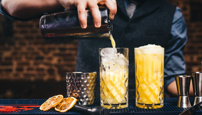 7 Easy Classic Cocktail Recipes